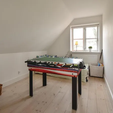 Four-bedroom In Hesselager