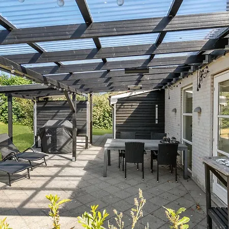Four-bedroom In Vakantiehuis Hesselager